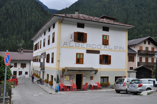 ALBERGO AL PIN                  (CANAL SAN BOVO)  (TN)