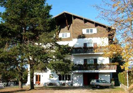 HOTEL  2  PINI             (BASELGA DI PINE')   (TN)