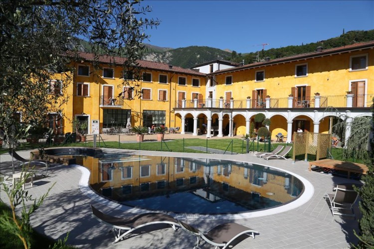 HOTEL AL FRANTOIO (ARCO) (TN)