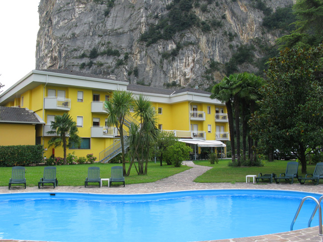 HOTEL GARDEN (ARCO)  (TN)