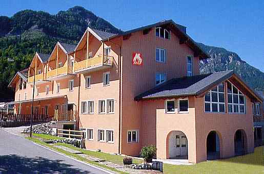 HOTEL  PAOLI            (CALDONAZZO)  (TN)