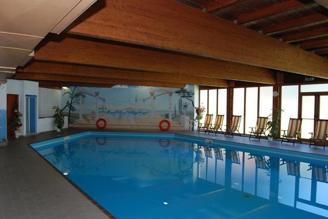 PARK  HOTEL  FEDORA     (CAMPITELLO DI FASSA)  (TN)