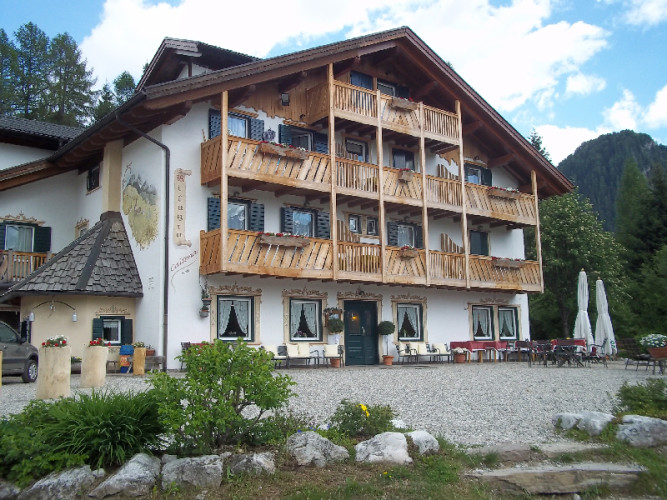 RIFUGIO CALTENA BAITA CHARME  (FIERA DI PRIMIERO)  (TN)