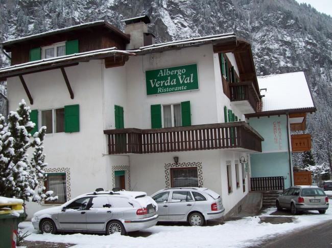 ALBERGO VERDA  VAL          (CAMPITELLO DI FASSA)  (TN)