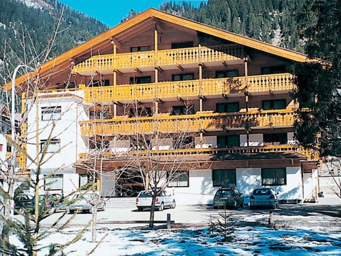 HOTEL  ENGEL          (CANAZEI)  (TN)