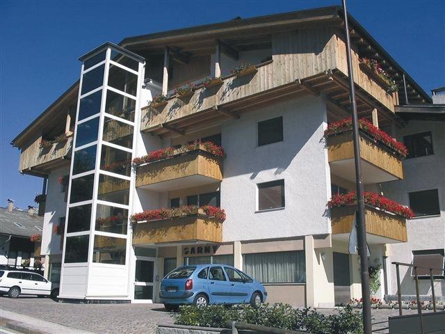 HOTEL GARNI'  ROSENGARTEN                                  (MOLINA DI FIEMME) (TN)