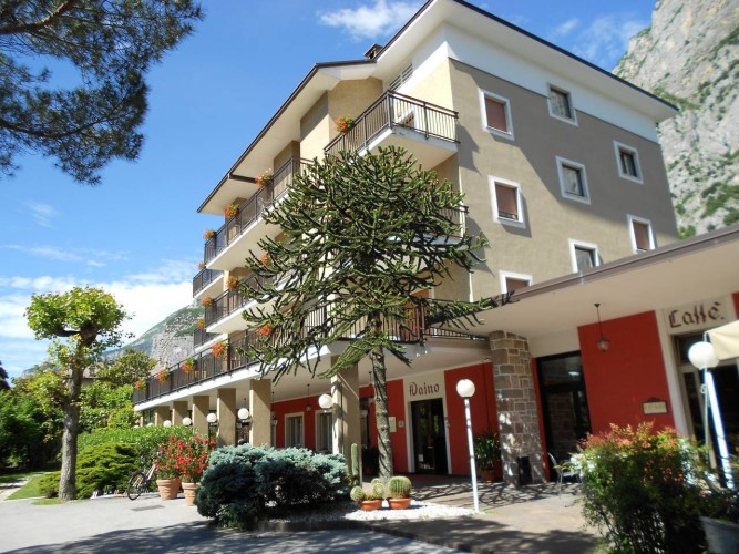 HOTEL  DAINO     (DRO)  (TN)