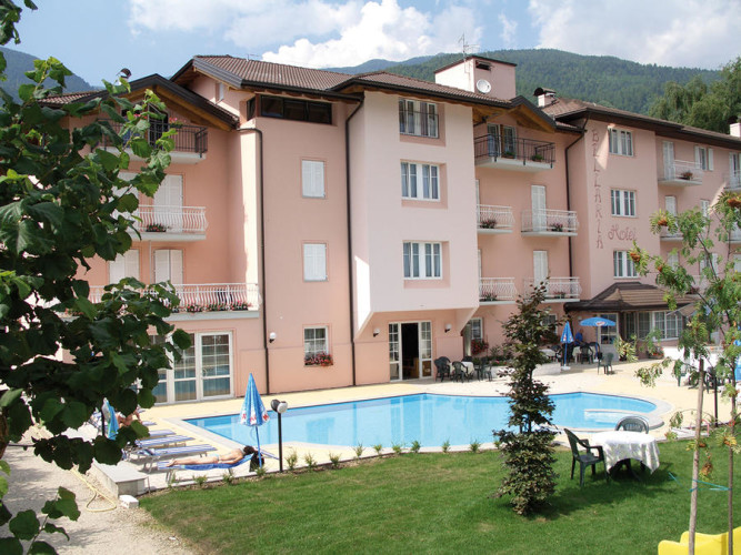 HOTEL  BELLARIA                                                     (LEVICO TERME)  (TN)