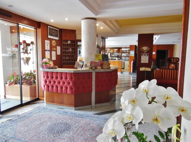 HOTEL  DANIELA                                                                              (LEVICO TERME)  (TN)