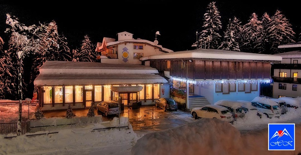 HOTEL  KAPRIOL                                                                                                          (FOLGARIDA) (TN)