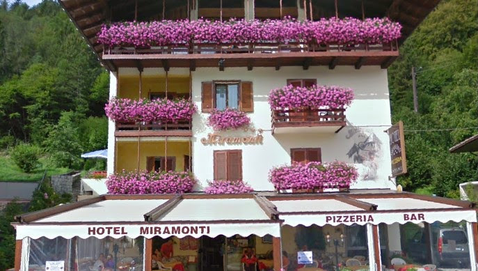 HOTEL  MIRAMONTI                                                                 (GARNIGA TERME) (TN)