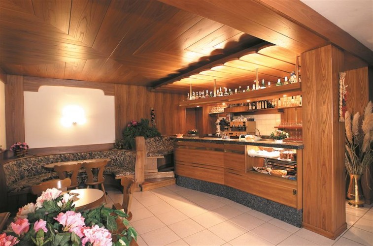 HOTEL MONTE RUST                                                                                        (LAVARONE) (TN)