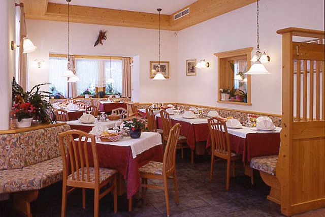 HOTEL RIST. NIDO VERDE                                                                                                       (LAVARONE) (TN)