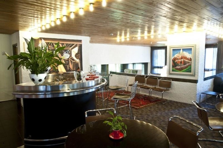 STYLE HOTEL GRIFONE                 (MADONNA DI CAMPIGLIO)   (TN)