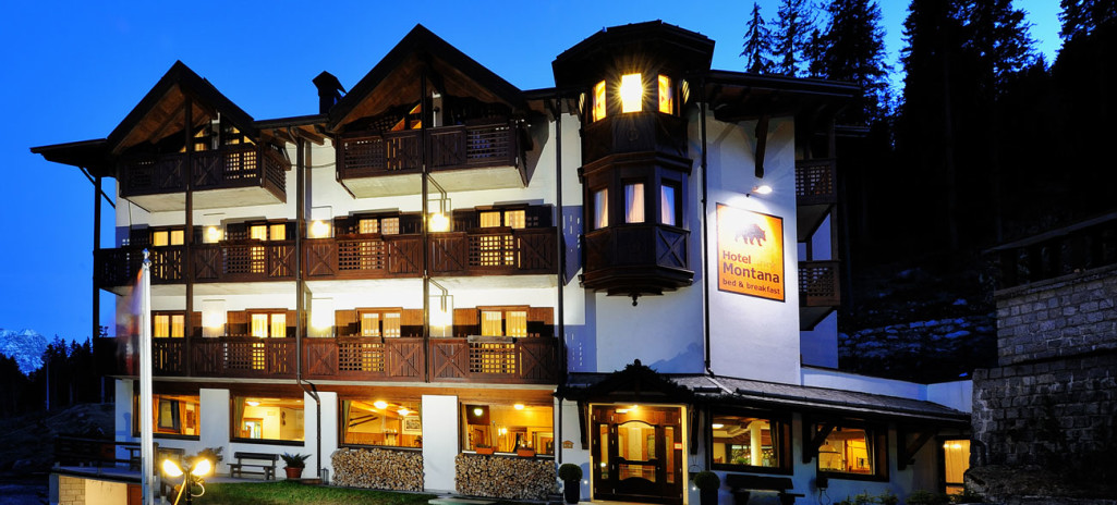 HOTEL  MONTANA        (MADONNA DI CAMPIGLIO)   (TN)