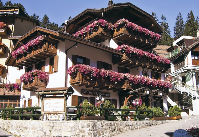 HOTEL B&B LA  MONTANARA        (MADONNA DI CAMPIGLIO) (TN)