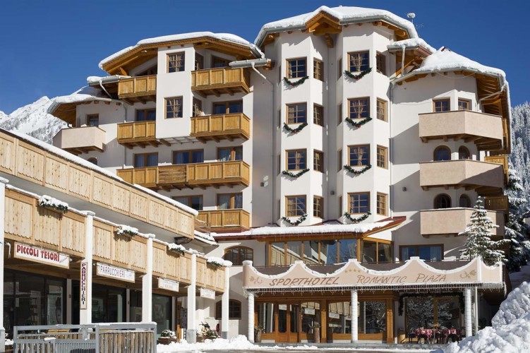 SPORTHOTEL  ROMANTIC PLAZA  (MADONNA DI CAMPIGLIO)  (TN)