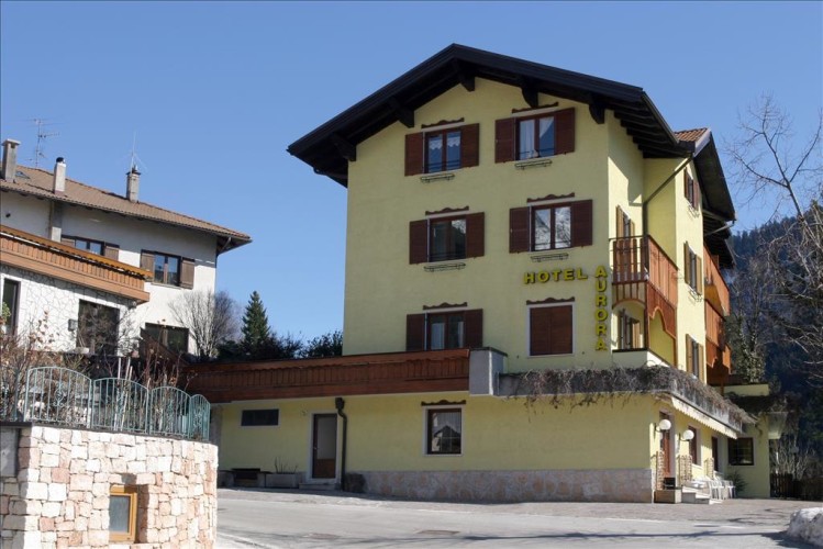 HOTEL AURORA    (MOLVENO)(TN)