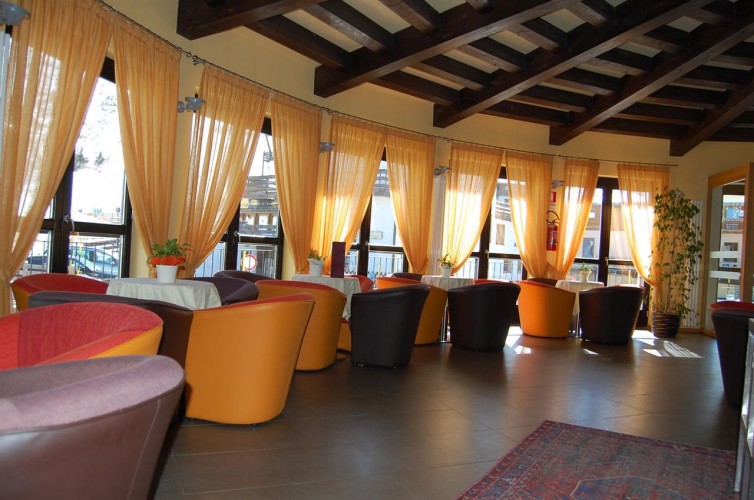 HOTEL  DOLOMITI CHALET                   (MONTE  BONDONE) (TN)