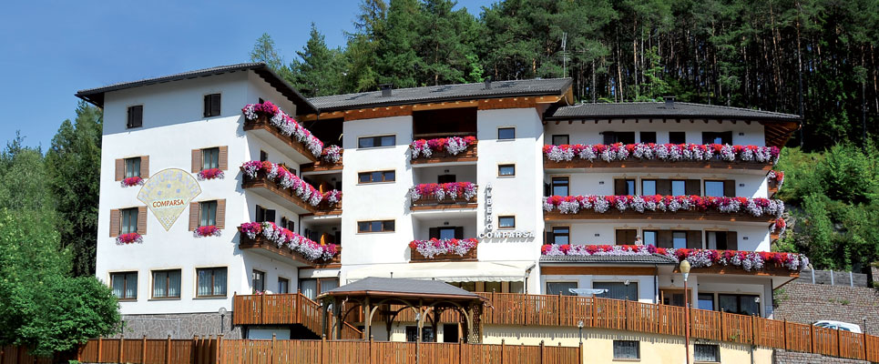 ALBERGO ALLA COMPARSA (MONTAGNAGA - BASELGA DI PINE') (TN)