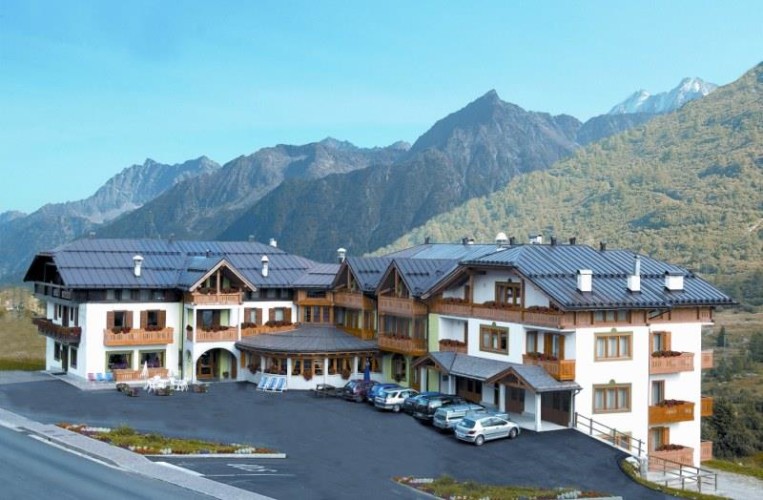 HOTEL GARDENIA (PASSO DEL TONALE) (TN)