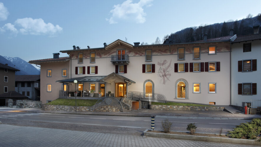 BOREL HOTEL (PIEVE DI BONO) (TN)