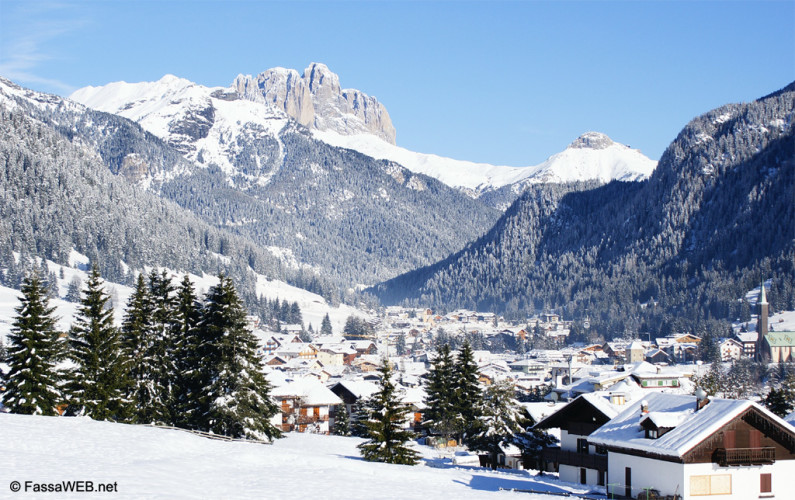 HOTEL CIMA UNDICI         (POZZA DI FASSA ) (TN)