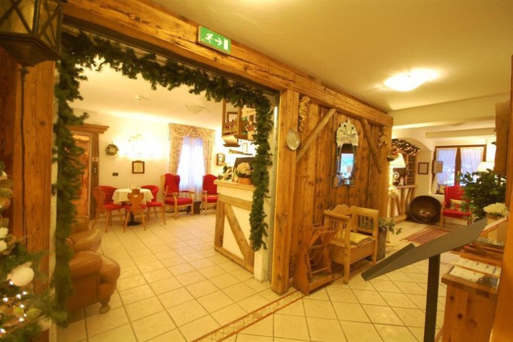 CHALET FIOCCO DI NEVE           (PINZOLO) (TN)