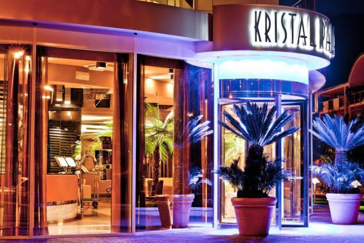 HOTEL KRISTAL PALACE  (RIVA DEL GARDA) (TN)