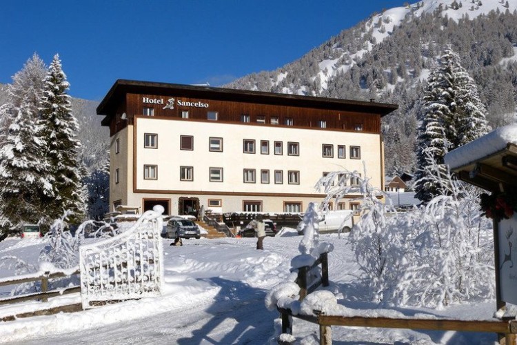 SANCELSO  HOTEL           (BELLAMONTE - PREDAZZO)  (TN)