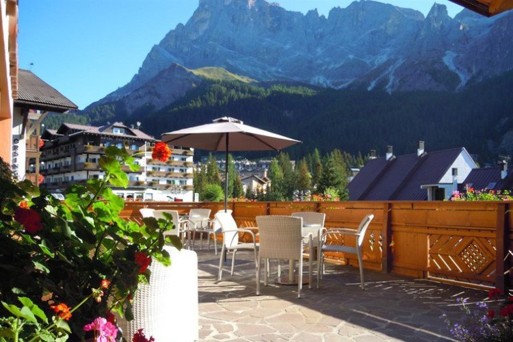 HOTEL CRISTALLO           (SAN MARTINO DI CASTROZZA) (TN)