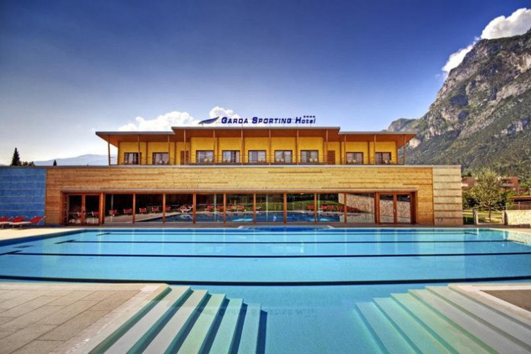 GARDA SPORTING CLUB  HOTEL                  (RIVA DEL GARDA)  (TN)