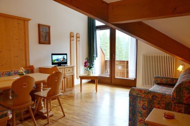 RESIDENCE TAUFER             (SAN MARTINO DI CASTROZZA)  (TN)