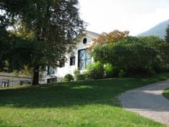 HOTEL VILLA FLORA        (RONCEGNO TERME) (TN)