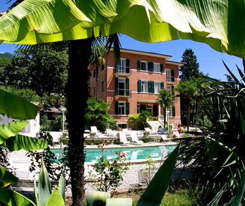 HOTEL VILLA  MORETTI                          (RIVA DEL GARDA) (TN)