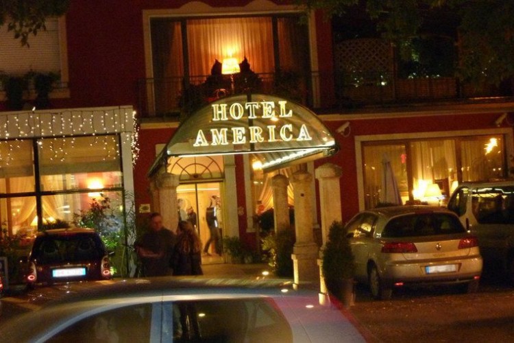 HOTEL  AMERICA     (TRENTO)  (TN)