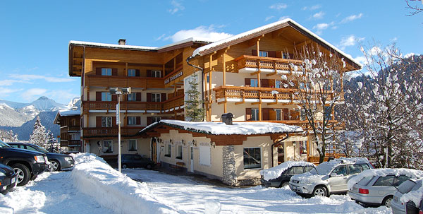 HOTEL CRESCENZIA    (VIGO DI FASSA)  (TN)