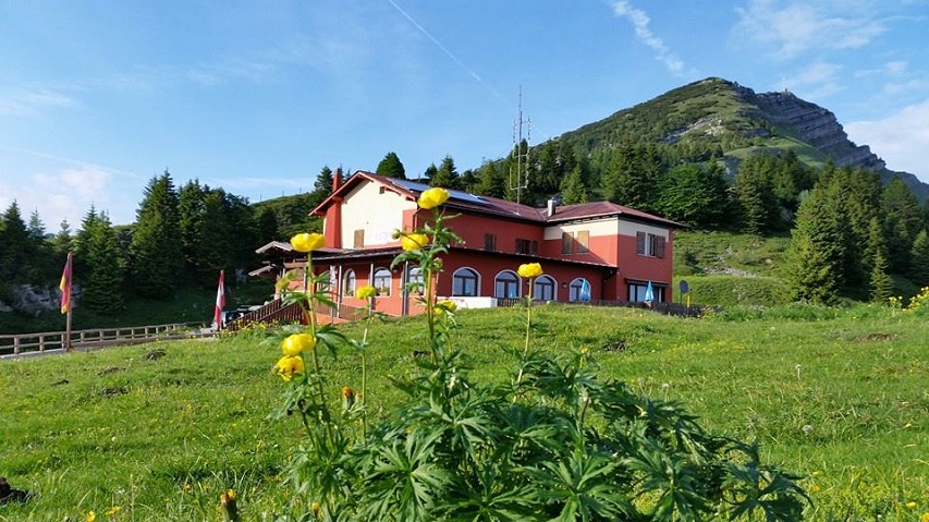 ALBERGO RISTORANTE GARDA         (TREMALZO - LEDRO)   (TN)