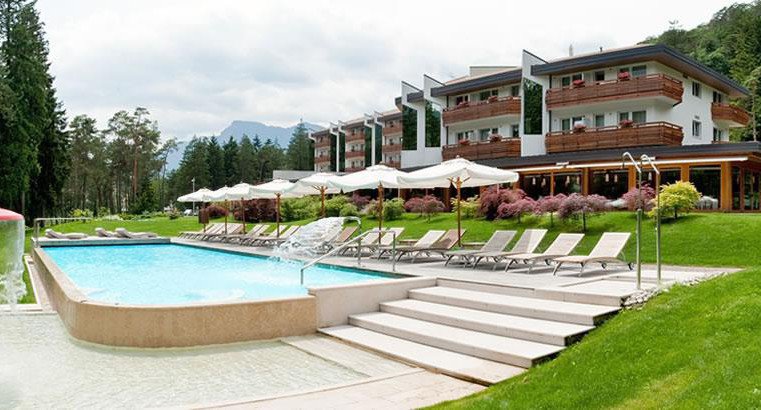 GRAND HOTEL Terme di Comano          (COMANO TERME)  (TN)