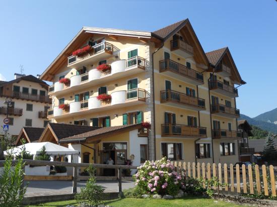 HOTEL SASS MAOR      (TRANSACQUA)  (TN)