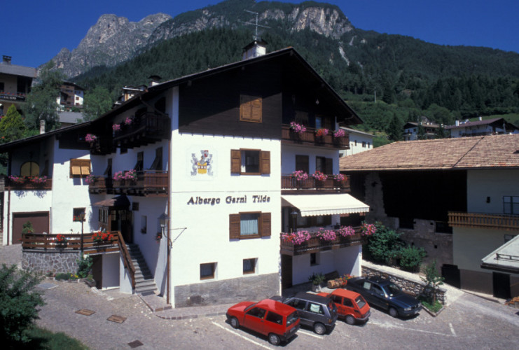 ALBERGO B&B TILDE (TESERO) (TN)